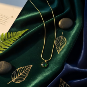 Green stone pendent